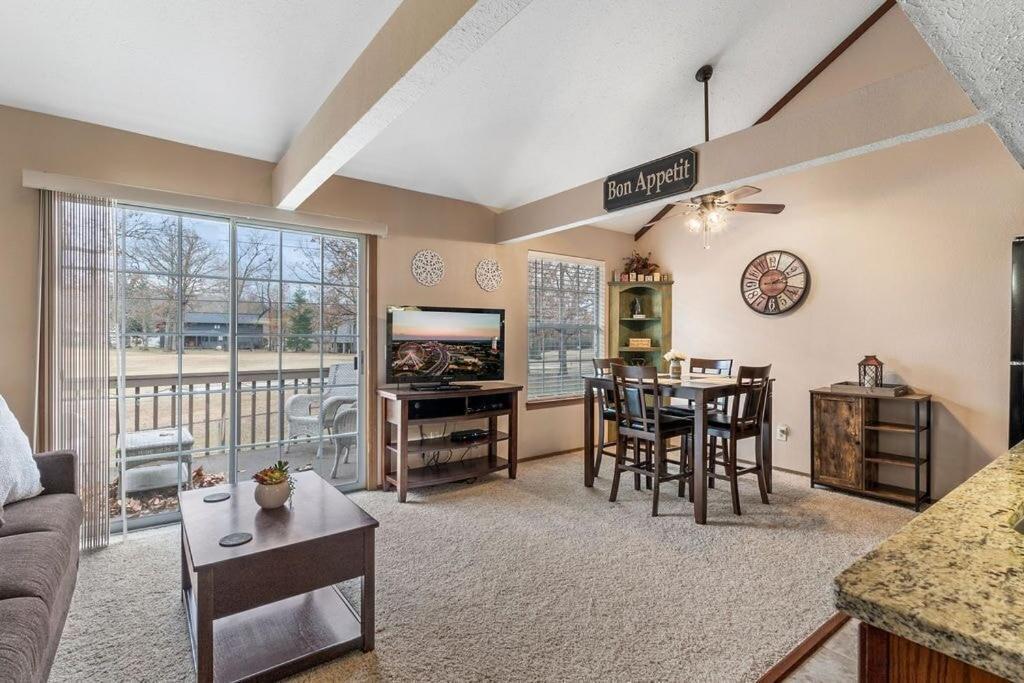 2 Bed 2 Bath Fall Creek Condo Branson Luaran gambar